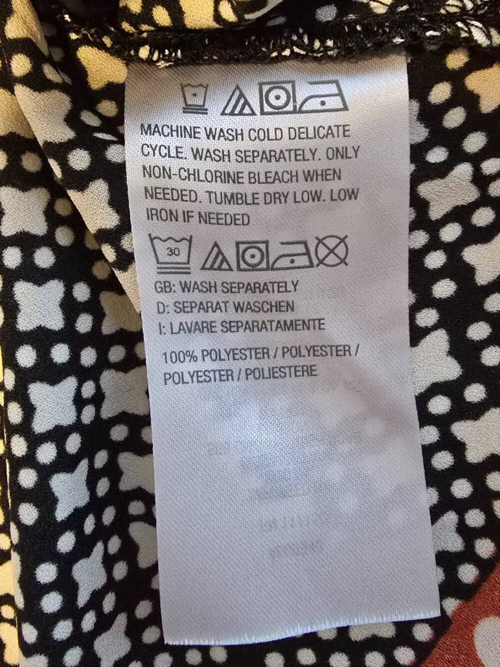 Belle Boho by Kim Gravel Border Print V-Neck Tunic - Black/White/Red - 2X EUC - Picture 7 of 10